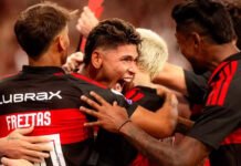 Carrascal decide Fla-Flu, Flamengo vence por 1 a 0 e mantém liderança do Brasileirão