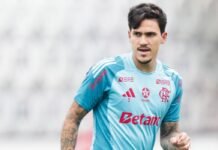 Flamengo pausa renovações com cinco jogadores para priorizar títulos do Brasileirão e da Libertadores